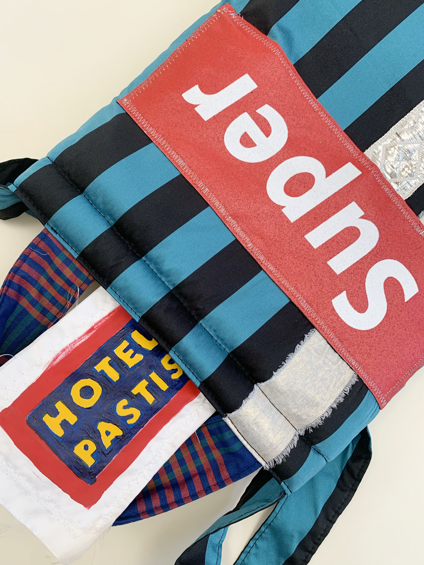 SUPER BARBARA KRUGER