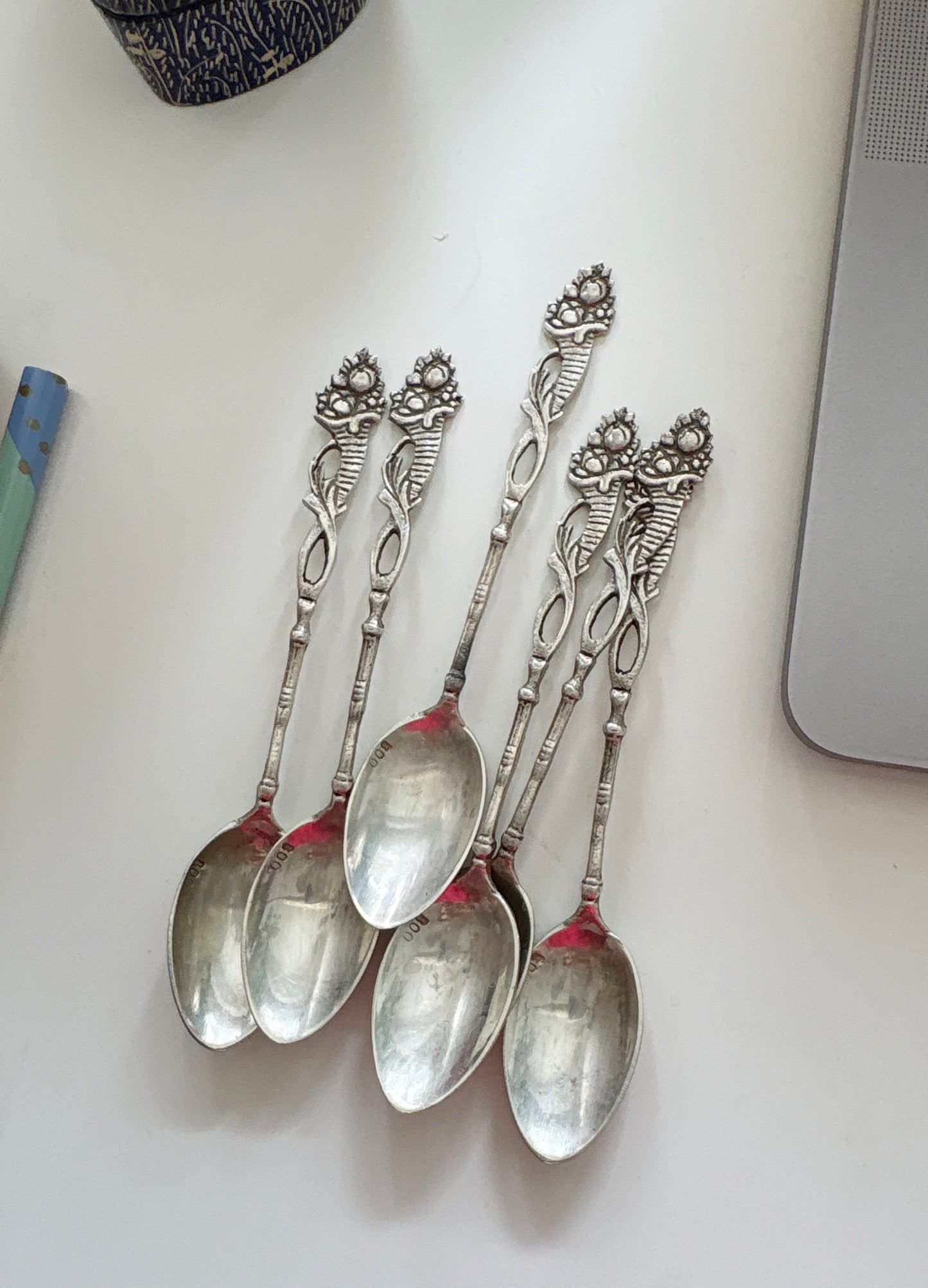 SOUVENIR SPOONS SILVER
