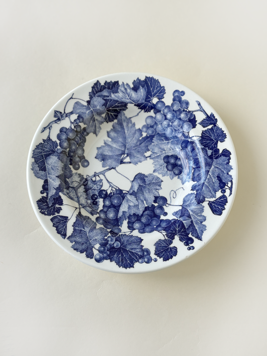 BLUE GRAPEVINE PLATE