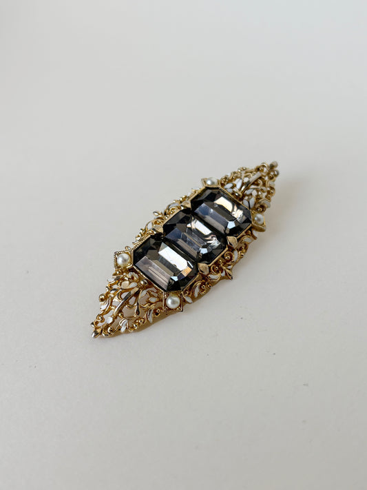 VICTORIAN BROOCH