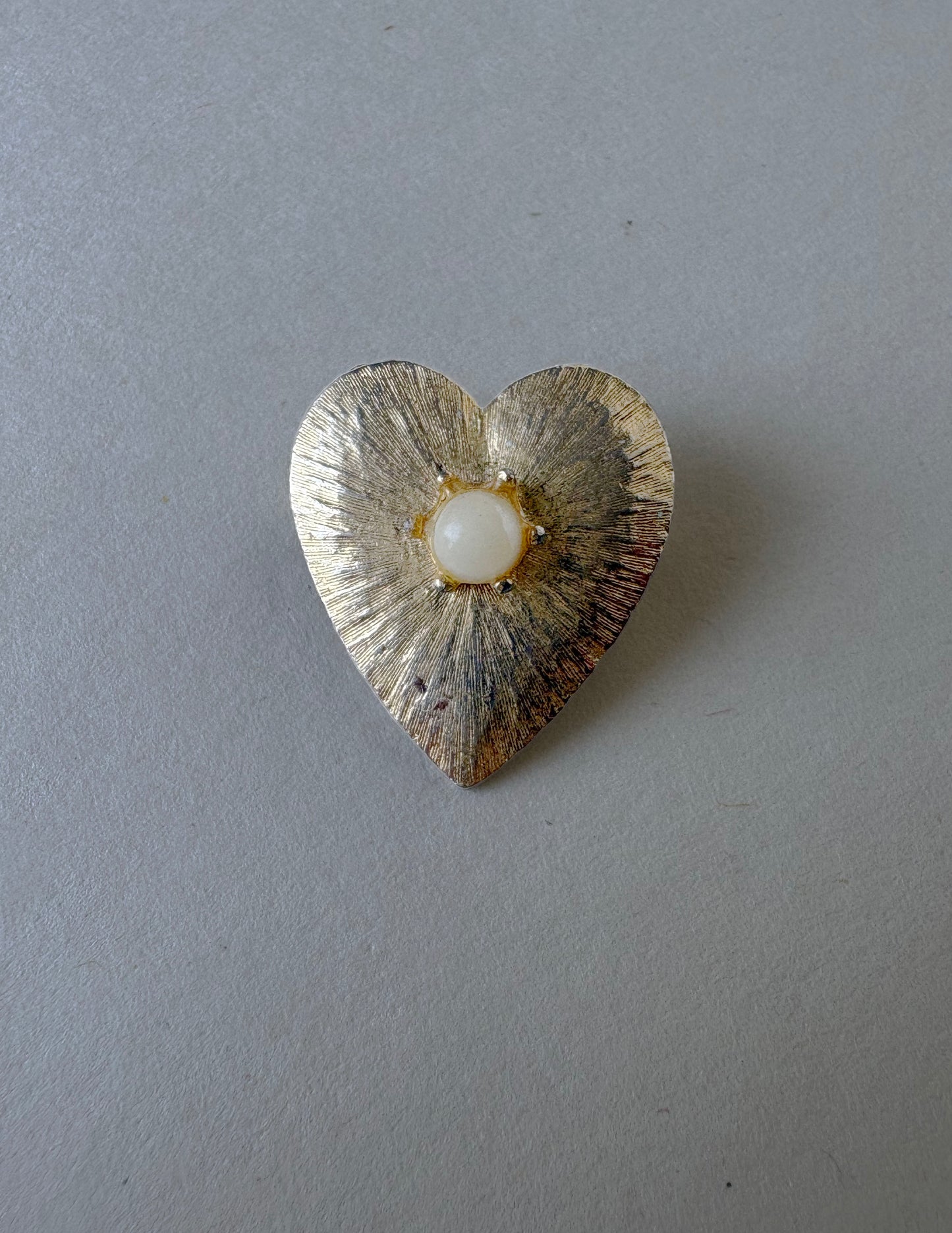 VINTAGE HEART BROOCH