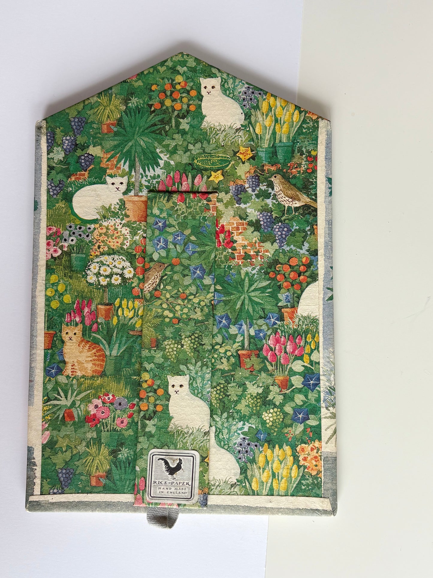 VINTAGE HANDMADE PICTURE FRAME