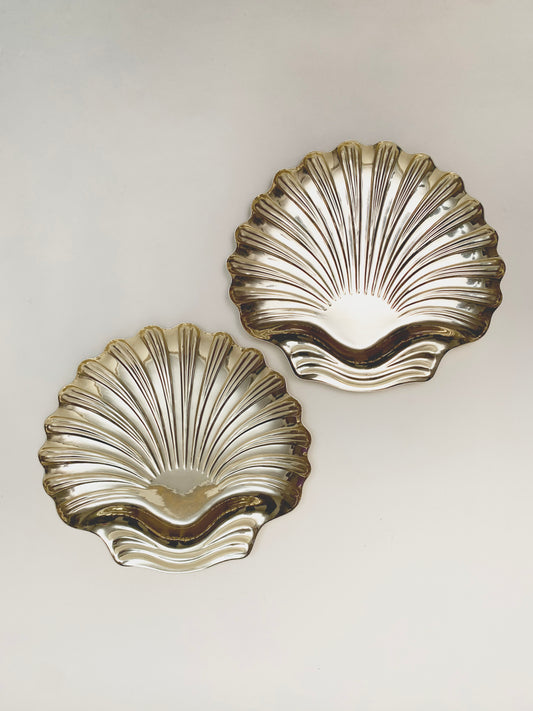 LARGE GOLD PLASTIC CLAM TRAY