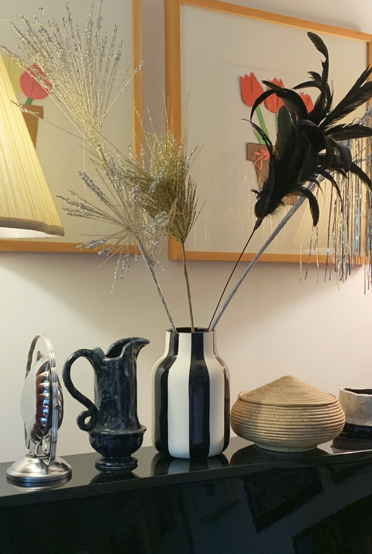 BLACK WHITE STRIPE VASE