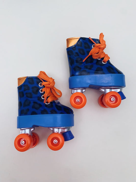 AMERICAN GIRL DOLL ROLLER BLADES