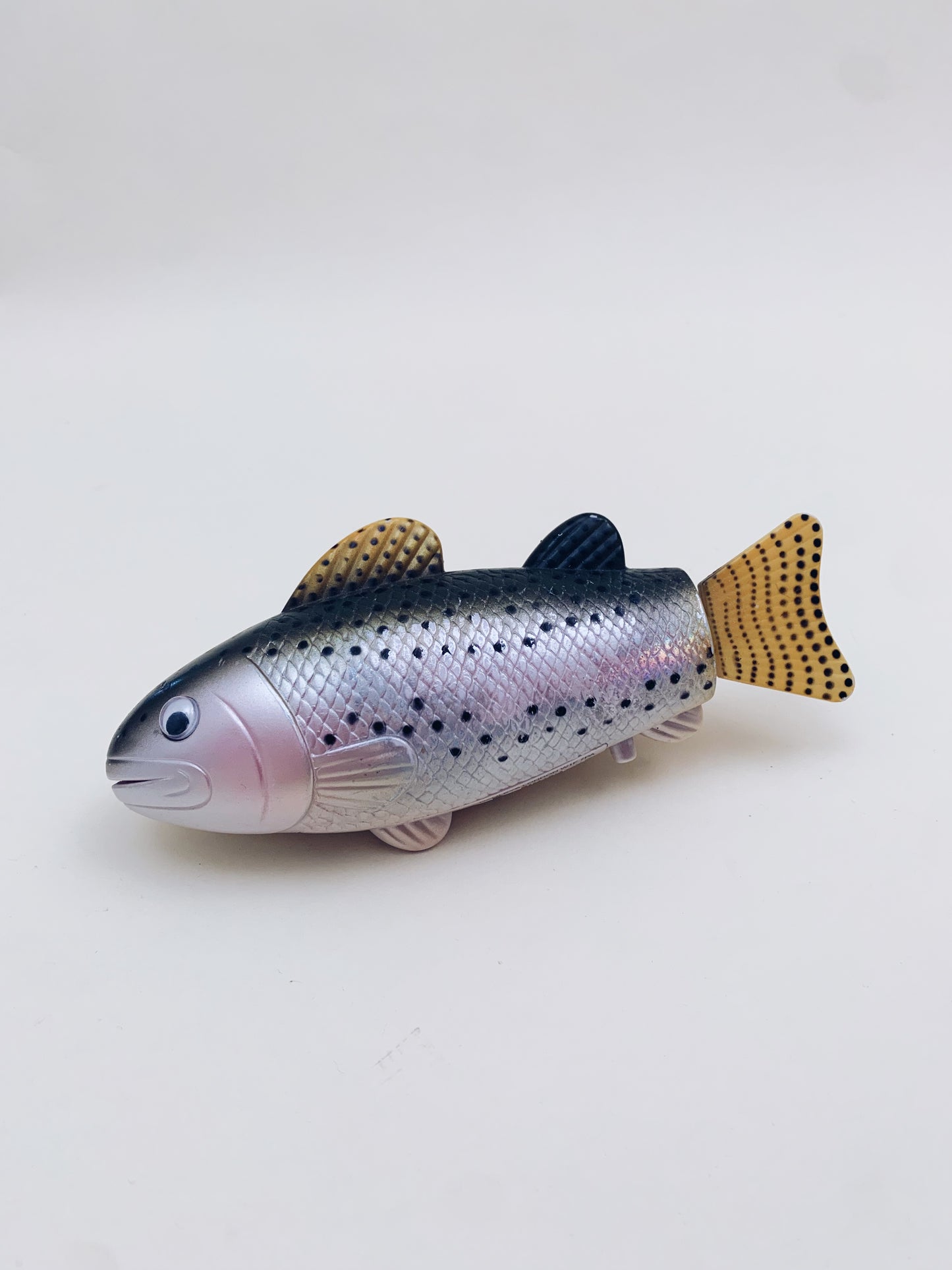 HAMLEY'S SWIMMING FISH