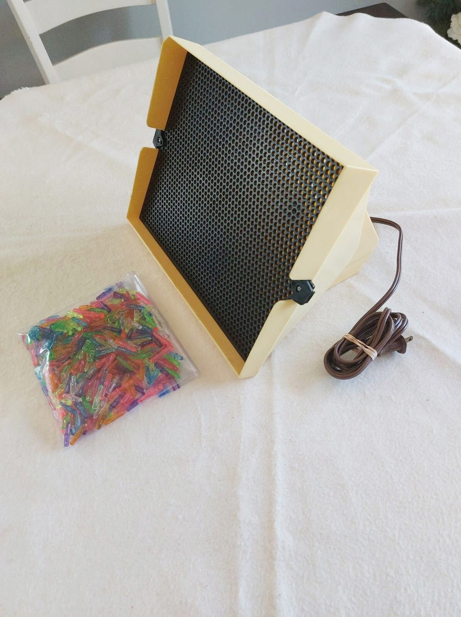 VINTAGE LITE-BRITE GAME