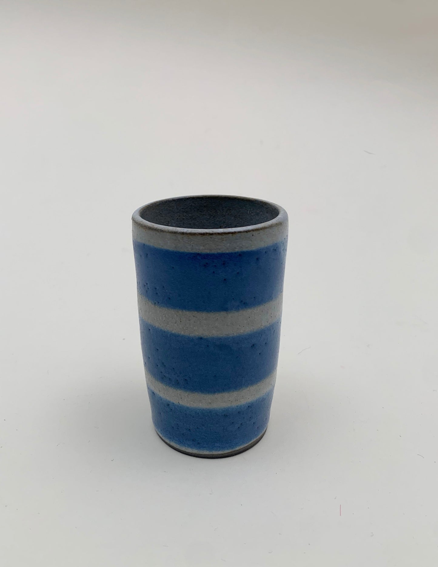 FLAT WHITE CUP w/h LARGE STRIPES